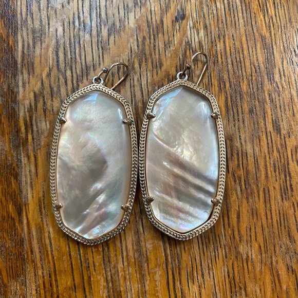 Kendra Earrings Rose Gold - Picture 1 of 1